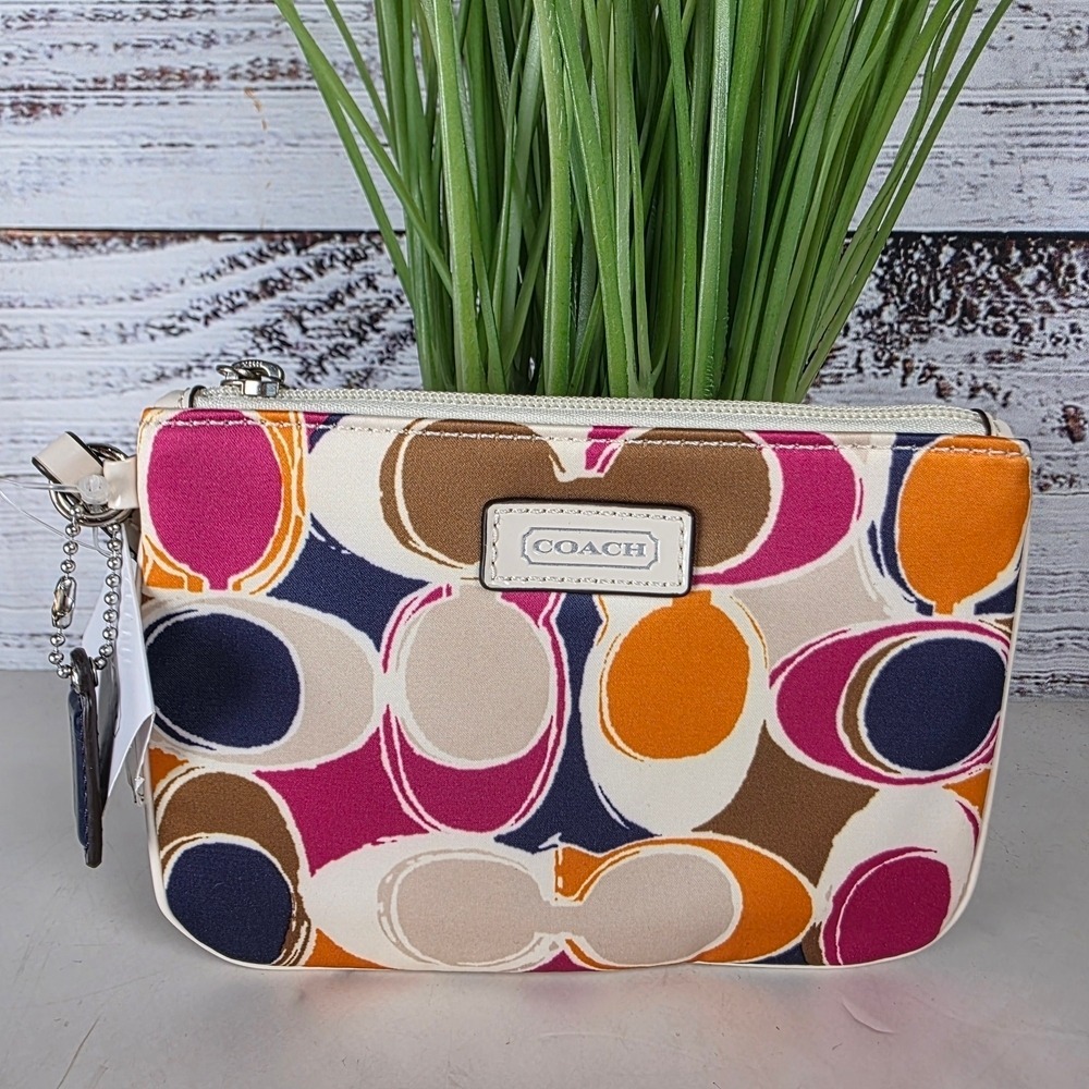 Coach Y2K F49166 PRK HD‎ Multicolor Signature Pattern Wristlet Scarf Print Satin - Picture 2 of 11